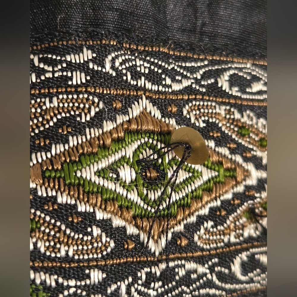 J.H. Collectibles Elegant Black Embroidered Skirt Aline Size 18 - Picture 4 of 6